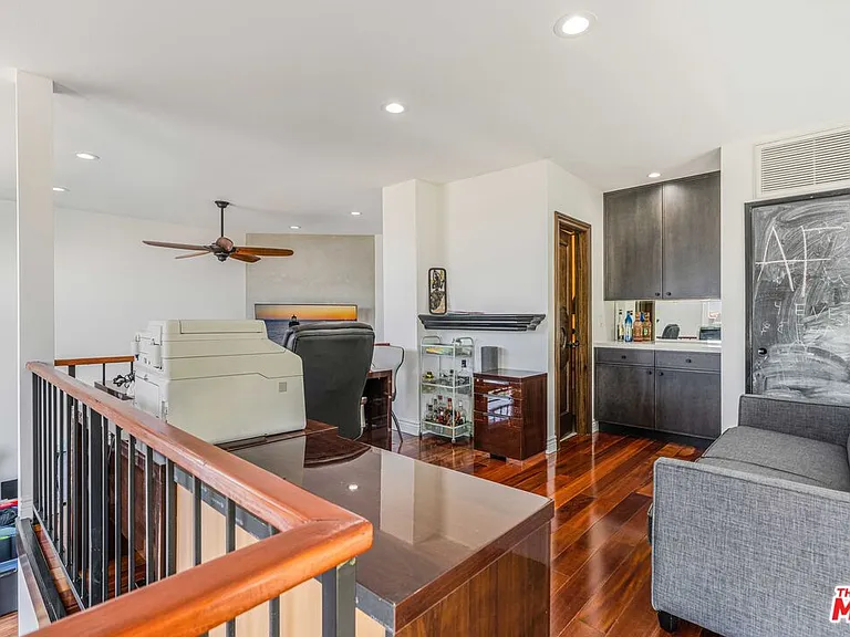 30 Reef St #2 — Photo 28