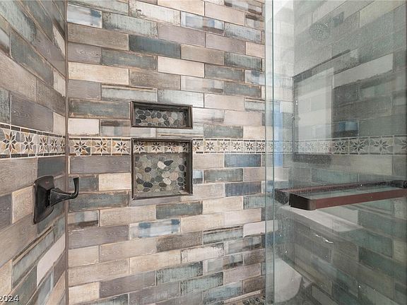 2nd image of 1305 Cinder Rock Dr Unit 201