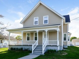 303 Lees River Ave, Somerset, MA 02725