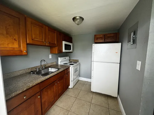 4017 Southwest 24th Street - 3, 4017 SW 24th St, Hollywood, FL 33023