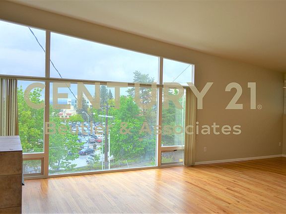3rd image of 24 E Rockwood Blvd APT 3