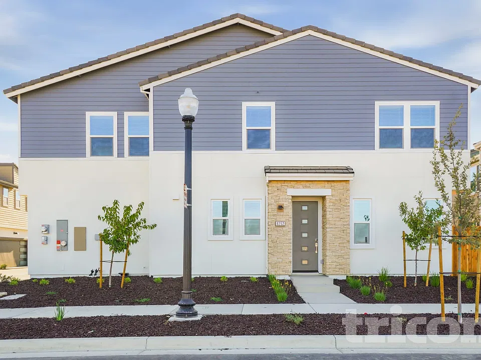 8252 Capital Delta St