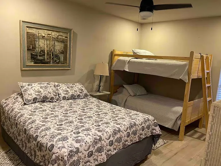 1912 Gulf Blvd #108 — Photo 14