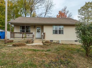 1398 W 8th St, Bloomington, IN 47404