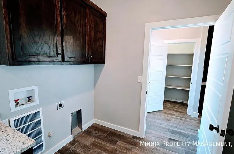 9625 Hey Jude Ln W — Photo 27