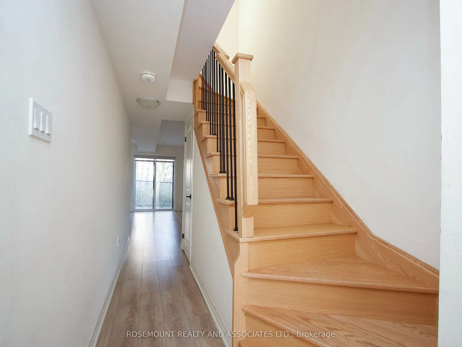 3 bed, $3,000 — Photo 4