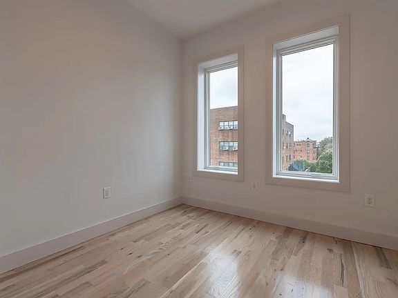 3rd image of 1255 Bedford Ave APT 5B