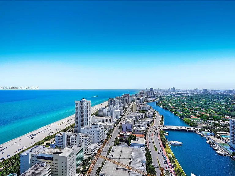4401 Collins Ave #PH SOUTH — Photo 2