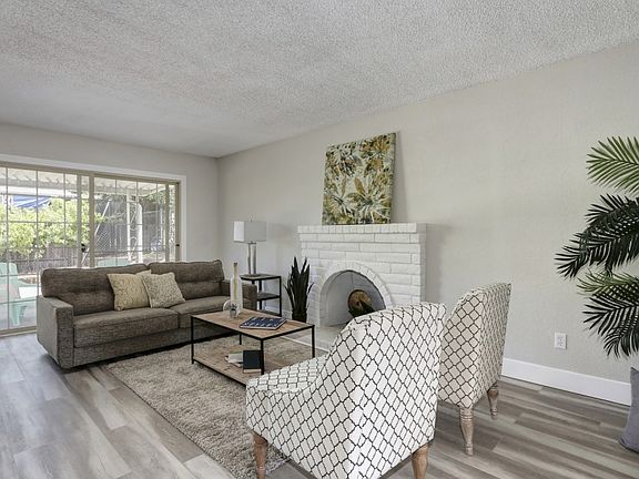 4th image of 6118 Willowmont Cir