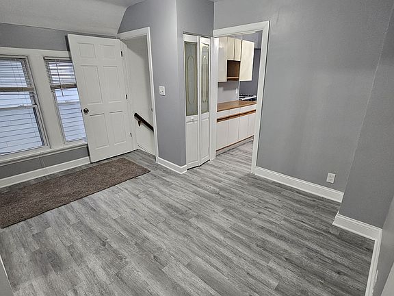 4th image of 3654 W 47th St #2