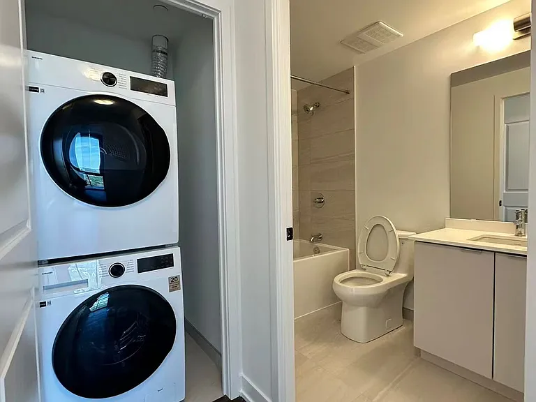 2075 Lakeshore Rd #2601 — Photo 8