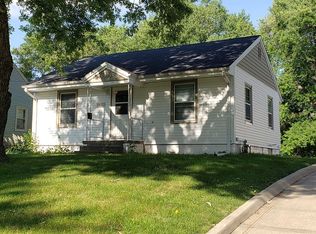 3613 38th St, Des Moines, IA 50310