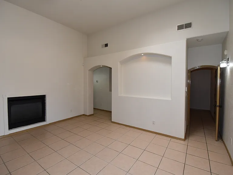 13737 Paseo Sereno Dr — Photo 10