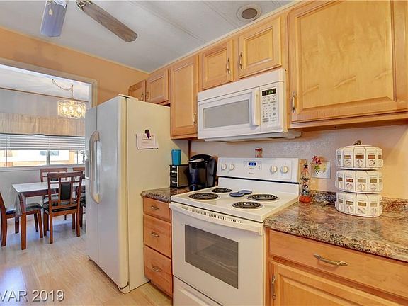 5th image of 3490 Estes Park Dr