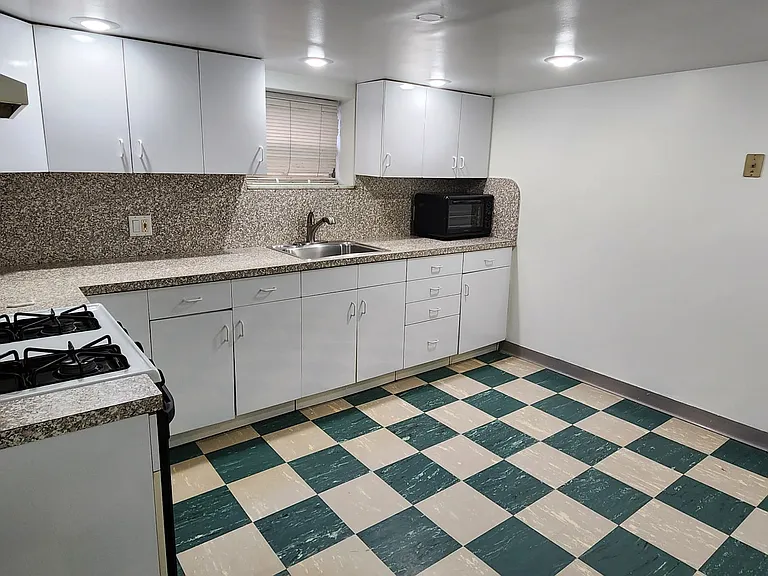 55 Hamilton Ave #A — Photo 1