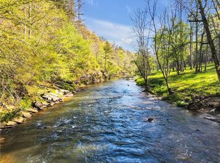 2 Swan Bridge Rd #2, Talking Rock, GA 30175