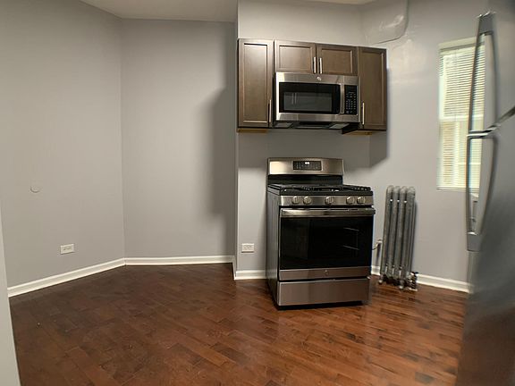 4th image of 2309 N Milwaukee Ave #7-1