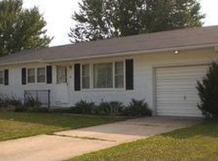 9012 Green Meadow Dr, Brookville, IN 47012