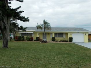 137 W Lake Dr, Lehigh Acres, FL 33936