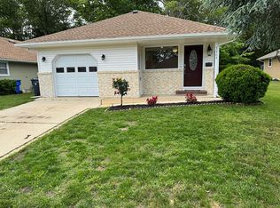 1565 Mount Everest Ln, Toms River, NJ 08753