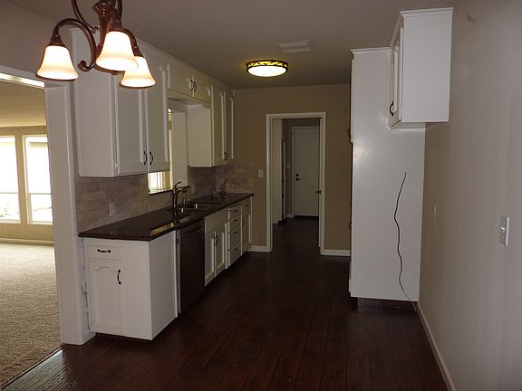 5th image of 1106 W Cortland Ave