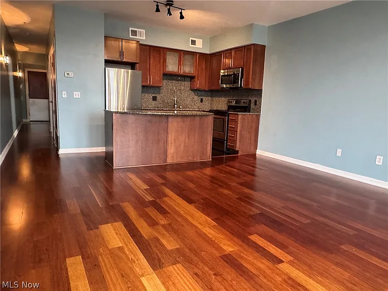 1237 Washington Ave #811 — Photo 10