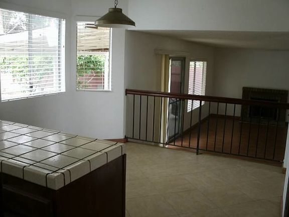 4th image of 10908 Canyon Hill Ln