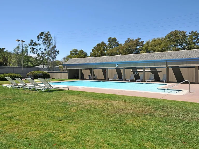 800 Sea Spray Ln #112 — Photo 23
