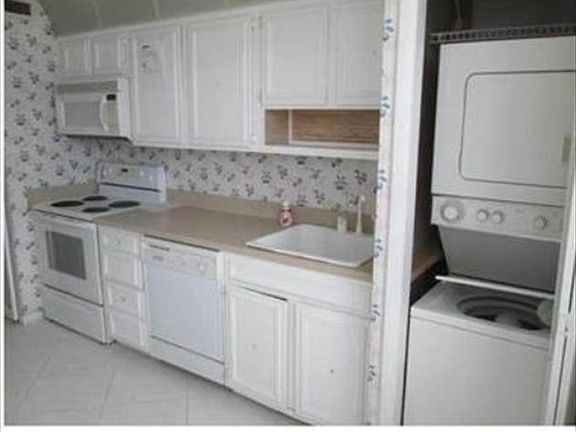 5th image of 5200 N Ocean Blvd APT 1504E