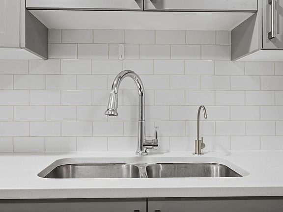 4th image of 119B Magnolia Way SE #B