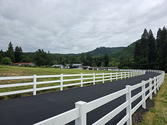 3rd image of 4340 State Highway 38