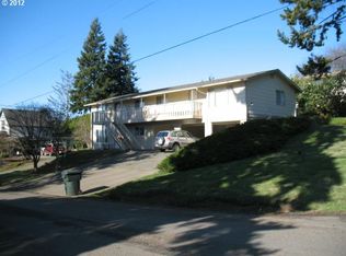 671 E St, Coos Bay, OR 97420