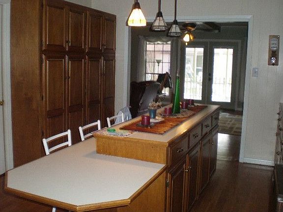 2nd image of 402 Claudia Dr