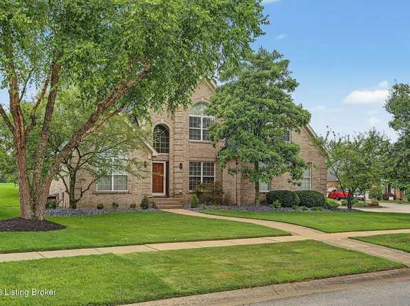 1201 Crosstimbers Dr, Louisville, KY 40245
