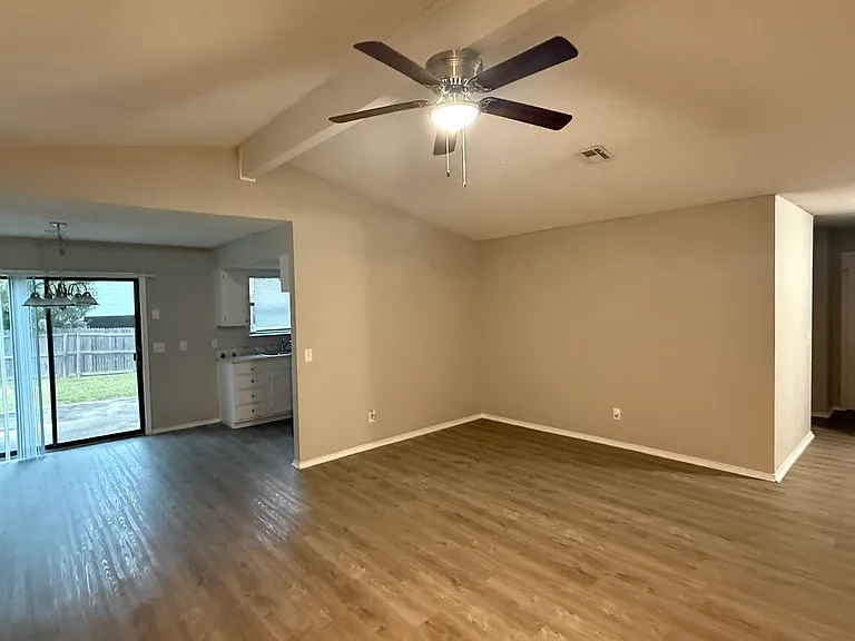 1110 W Birmingham Pl — Photo 6