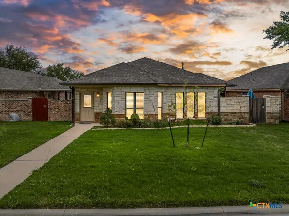 2205 Teton Ave, Lampasas, TX 76550