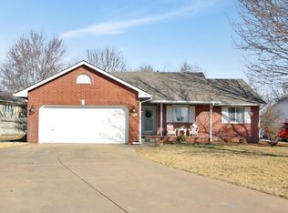 174 Chestnut Dr, Mulvane, KS 67110