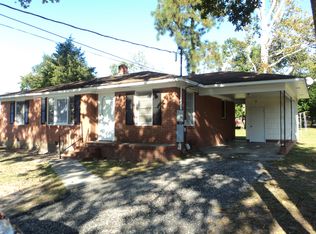 5214 Palmetto Ln, Fayetteville, NC 28304
