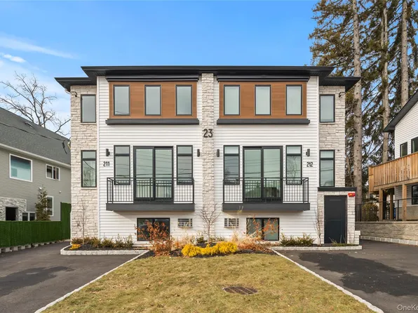 23 Singer Avenue #211, Spring Valley, NY 10977