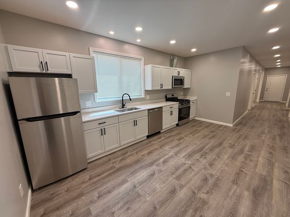 413 Avon St #1