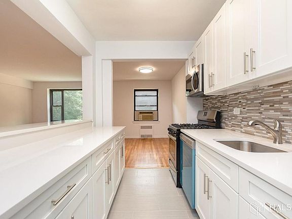 2nd image of 3616 Henry Hudson Pkwy E #4EN