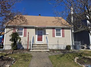 51 Cambridge Ave, Saddle Brook, NJ 07663