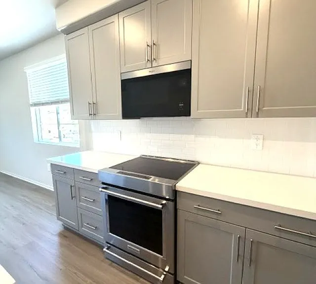 4731 Merida Way — Photo 25