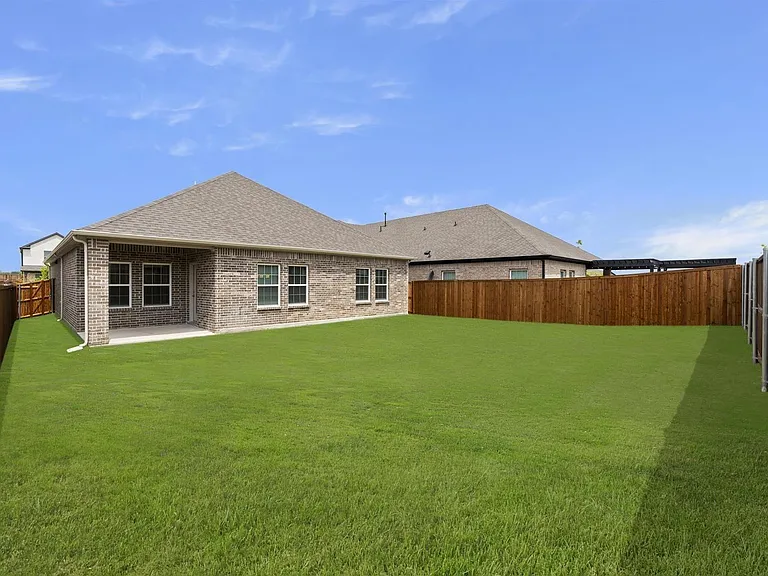 544 Oak Creek Dr — Photo 23