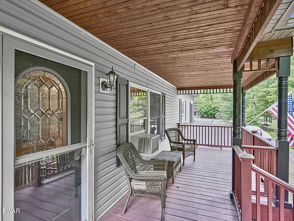 2nd image of 214 Parkwood Dr