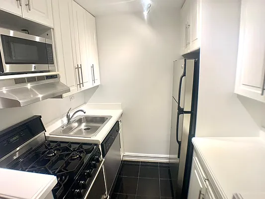 Rented by Corcoran | media 16