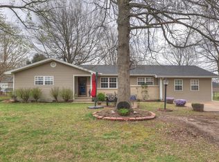 13307 Jenner Dr, Neosho, MO 64850