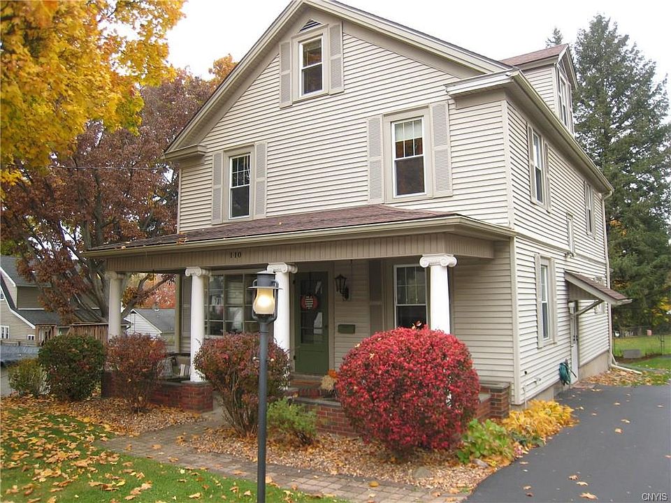 1st image of 110 Rosita St