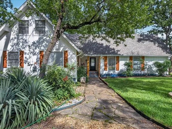 110 Punto Pescader St, Gun Barrel City, TX 75156