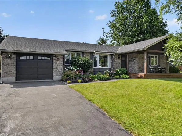 952 Robinson Rd, Haldimand County, ON N1A 2W1